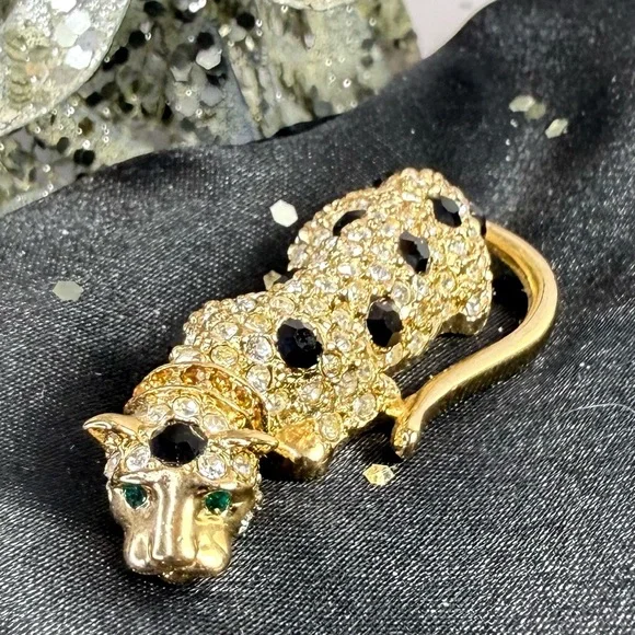 Giorgio Leopard Panther Gold Plated and Crystal Brooch/Pin - Picture 2 of 9